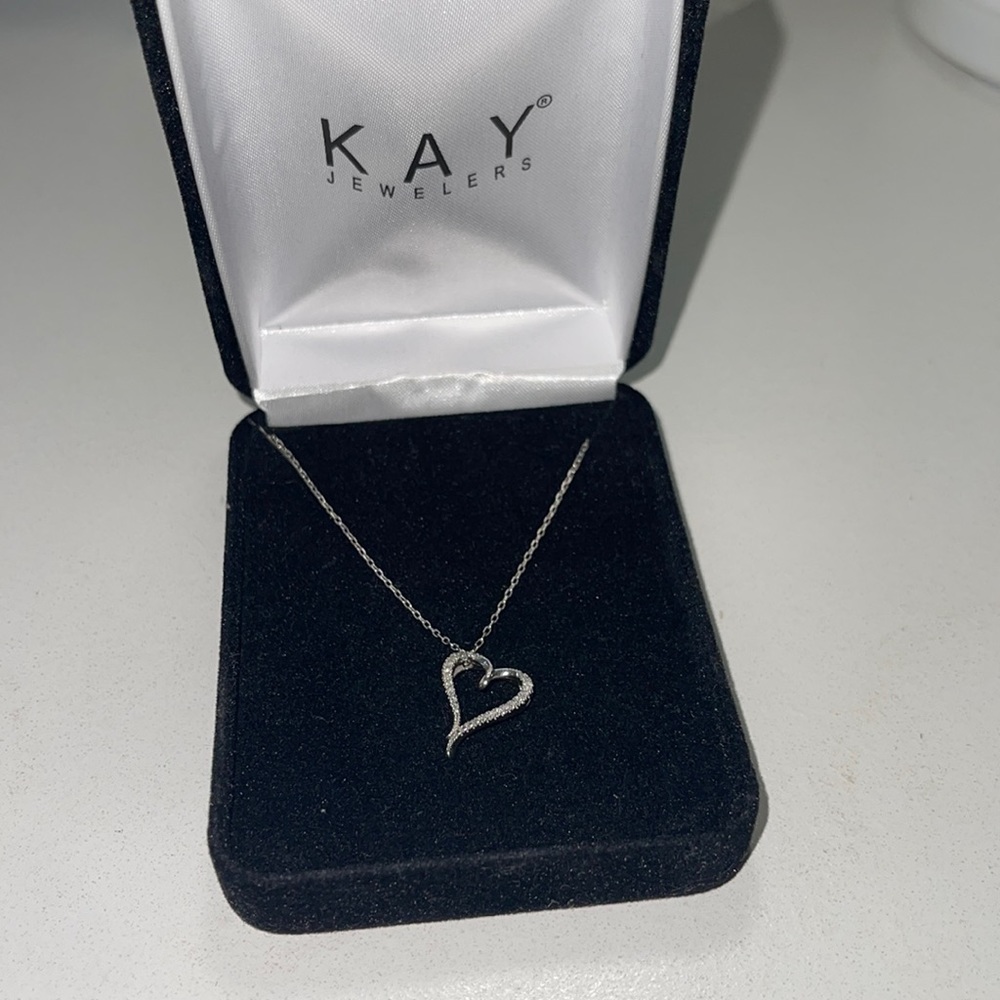 Kay Jewelers heart shaped necklace